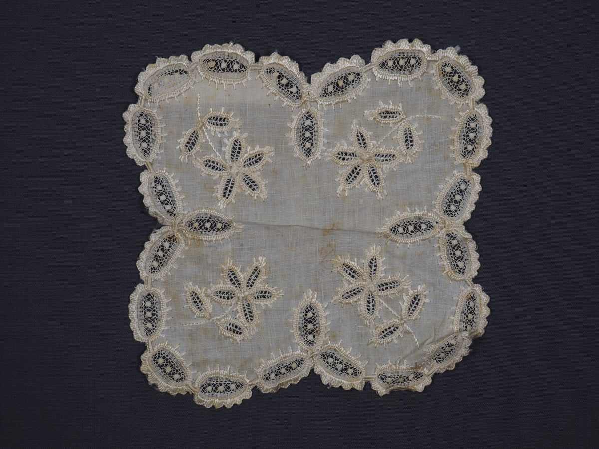 Tape Based Lace – Embroiderers' Guild of South Australia Museum